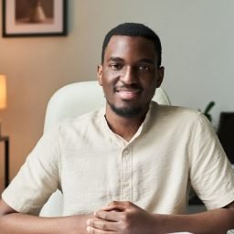 Black man tutor on a chair 006 wmr 400x